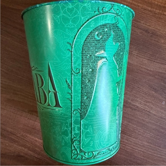 Elphaba Popcorn Tin - Picture 2 of 4